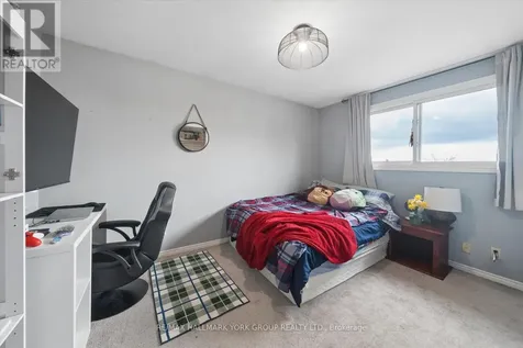41 Laurentian Lane Orillia ON L3V 7N8