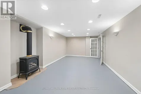 41 Laurentian Lane Orillia ON L3V 7N8