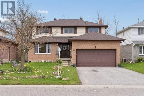 41 Laurentian Lane Orillia ON L3V 7N8