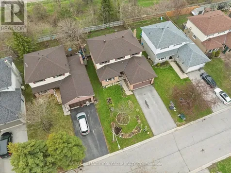 41 Laurentian Lane Orillia ON L3V 7N8