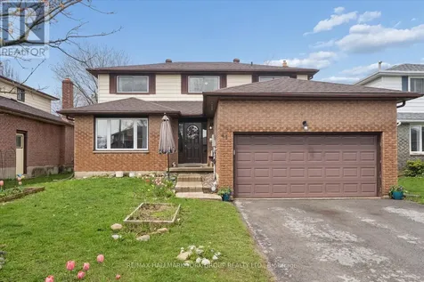 41 Laurentian Lane Orillia ON L3V 7N8