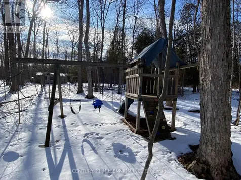 11 Knox Road East Wasaga Beach ON L9Z 2T6