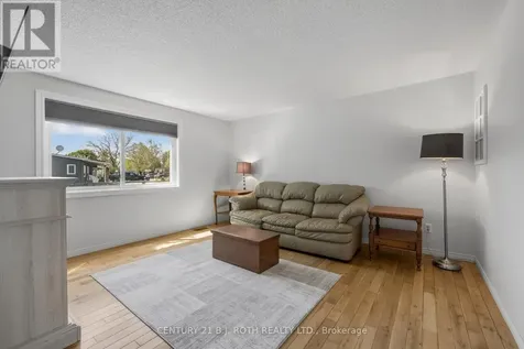 8 Belle Isle Arm Innisfil ON L9S 1N7