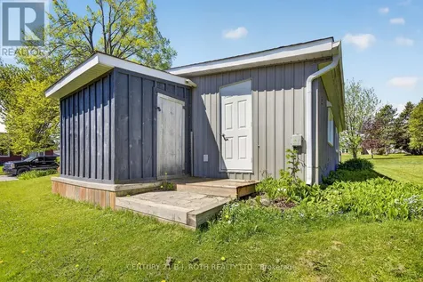 8 Belle Isle Arm Innisfil ON L9S 1N7