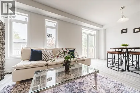 11 Davinci Boulevard Hamilton ON L9B 1B7