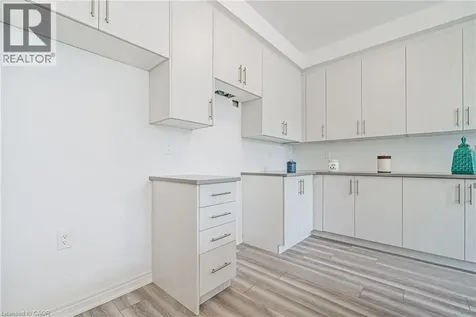 11 Davinci Boulevard Hamilton ON L9B 1B7
