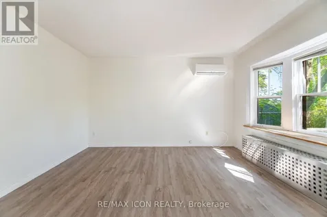 64 Sheldon Avenue North Kitchener ON N2H 3M4