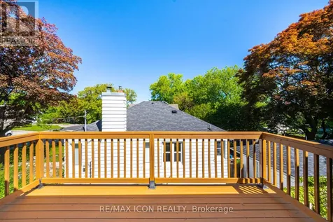 64 Sheldon Avenue North Kitchener ON N2H 3M4
