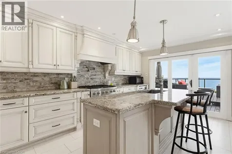 97 Lakeview Drive Stoney Creek ON L8E 5A6