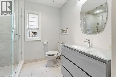97 Lakeview Drive Stoney Creek ON L8E 5A6