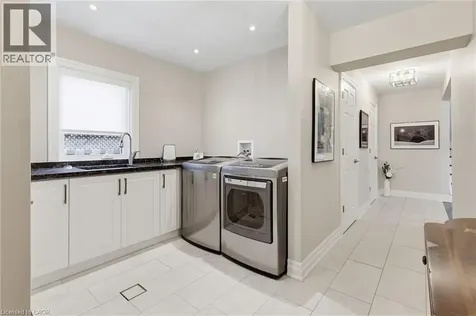 97 Lakeview Drive Stoney Creek ON L8E 5A6