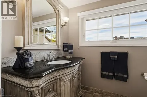 97 Lakeview Drive Stoney Creek ON L8E 5A6