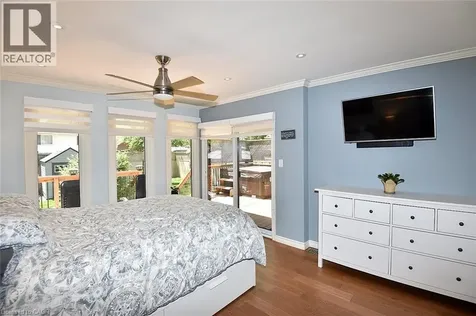 9 San Fernando Drive Hamilton ON L9C 2C1