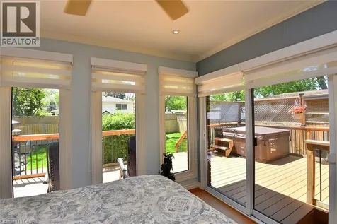 9 San Fernando Drive Hamilton ON L9C 2C1