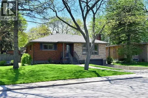 9 San Fernando Drive Hamilton ON L9C 2C1