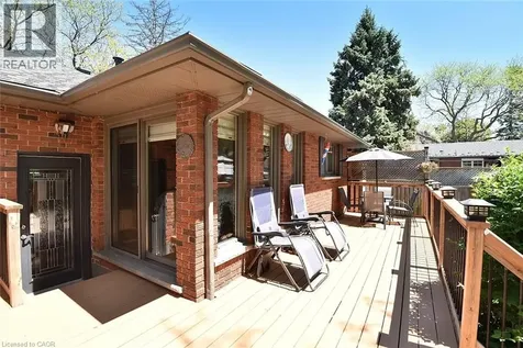 9 San Fernando Drive Hamilton ON L9C 2C1