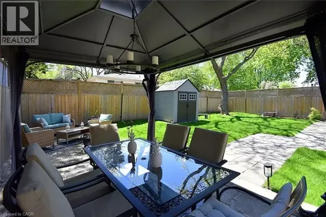 9 San Fernando Drive Hamilton ON L9C 2C1