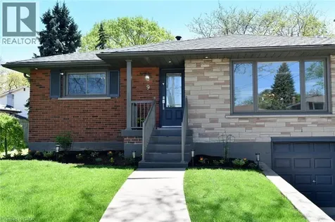 9 San Fernando Drive Hamilton ON L9C 2C1