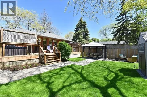 9 San Fernando Drive Hamilton ON L9C 2C1