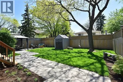 9 San Fernando Drive Hamilton ON L9C 2C1