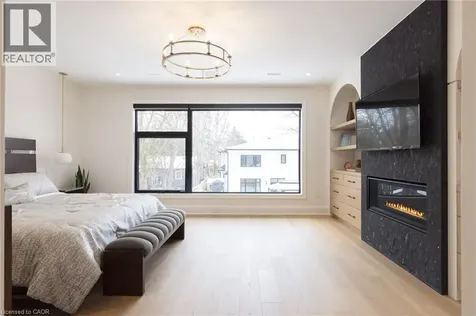 540 Patricia Drive Oakville ON L6K 1M2
