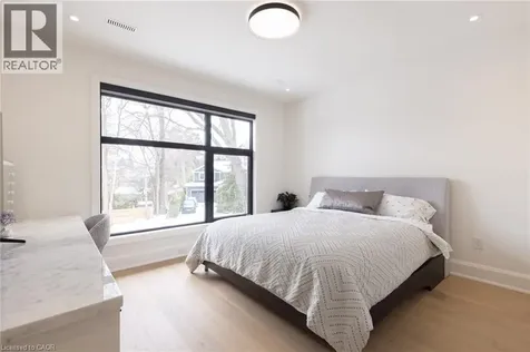 540 Patricia Drive Oakville ON L6K 1M2