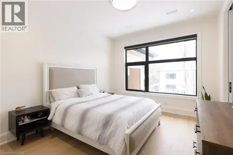 540 Patricia Drive Oakville ON L6K 1M2