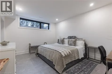 540 Patricia Drive Oakville ON L6K 1M2