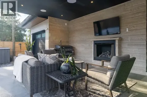 540 Patricia Drive Oakville ON L6K 1M2