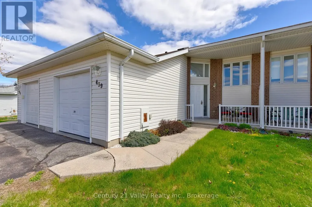 439 Mayhew Street Renfrew ON K7V 4L4