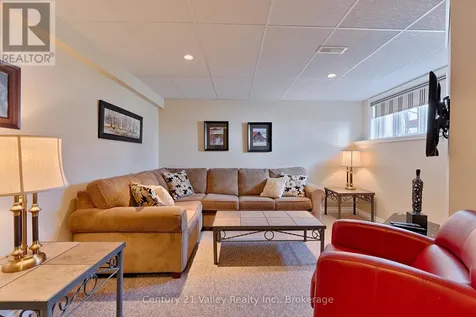 439 Mayhew Street Renfrew ON K7V 4L4