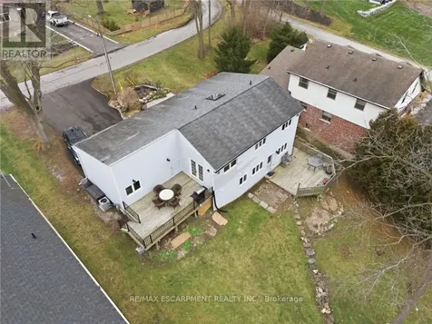 430 Winniett Street Haldimand ON N3W 1E4