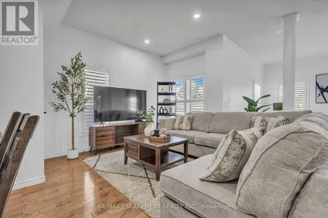 73 Fitzgerald Drive Cambridge ON N1T 2C6