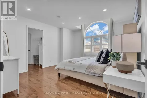 73 Fitzgerald Drive Cambridge ON N1T 2C6