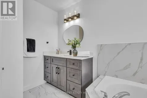 73 Fitzgerald Drive Cambridge ON N1T 2C6