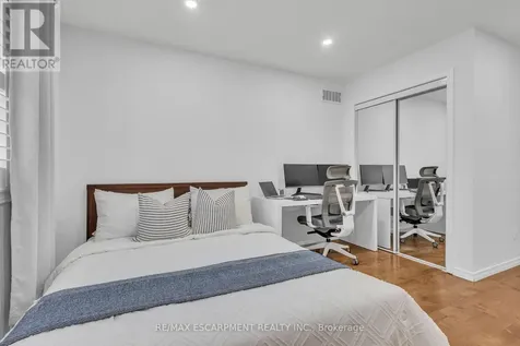 73 Fitzgerald Drive Cambridge ON N1T 2C6