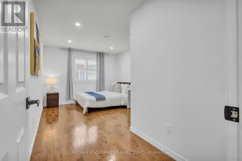 73 Fitzgerald Drive Cambridge ON N1T 2C6