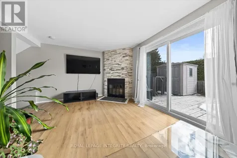 1771 Lamoureux Drive Ottawa ON K1E 2N5