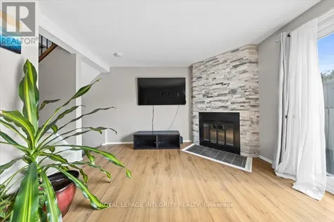 1771 Lamoureux Drive Ottawa ON K1E 2N5