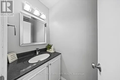 1771 Lamoureux Drive Ottawa ON K1E 2N5