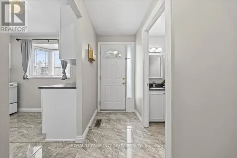 1771 Lamoureux Drive Ottawa ON K1E 2N5