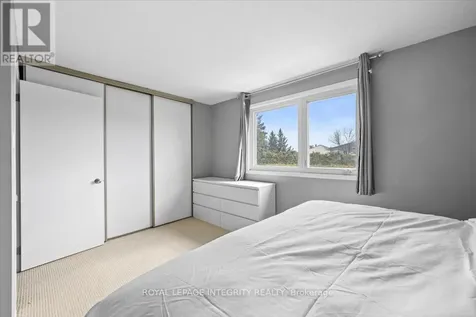 1771 Lamoureux Drive Ottawa ON K1E 2N5