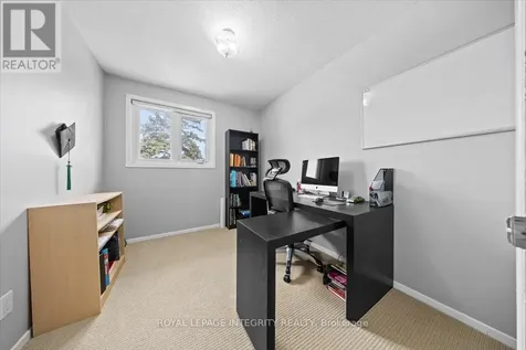 1771 Lamoureux Drive Ottawa ON K1E 2N5
