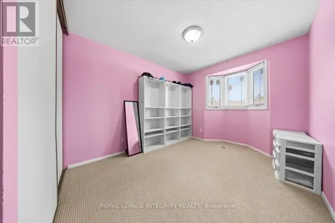1771 Lamoureux Drive Ottawa ON K1E 2N5