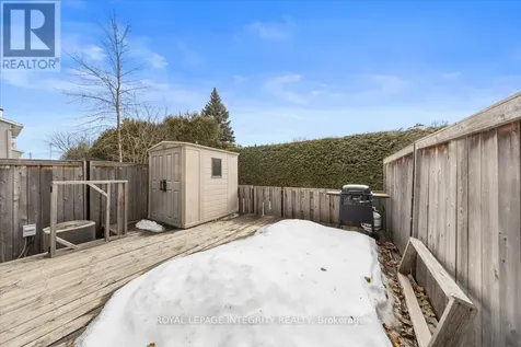 1771 Lamoureux Drive Ottawa ON K1E 2N5