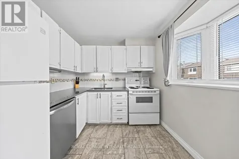 1771 Lamoureux Drive Ottawa ON K1E 2N5