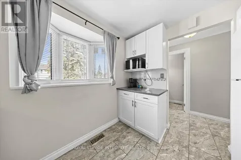 1771 Lamoureux Drive Ottawa ON K1E 2N5