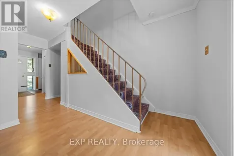 21 Midland Crescent Ottawa ON K2H 8P6