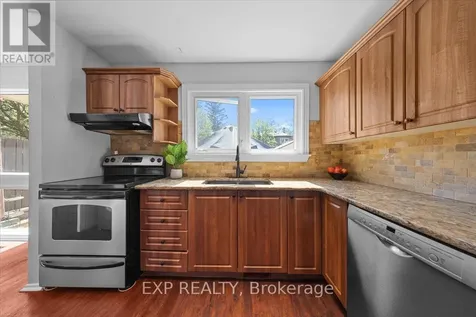 21 Midland Crescent Ottawa ON K2H 8P6