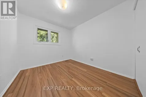 21 Midland Crescent Ottawa ON K2H 8P6